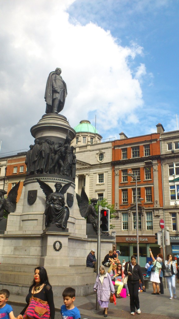 7orientation_and_georgian walking tour_w_the_o'connell monument_1882