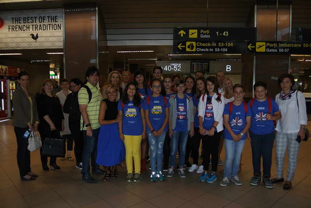 Tabara grup lb. Engleza, Bromsgrove School, Birmingham UK 19 iul - 02 aug - Mirunette 2016 (Aeroport)