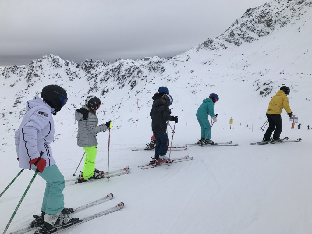Tabara de grup ski snowboard Verbier Elvetia Mirunette
