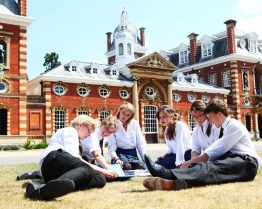 tabara de grup limba engleza windsor wellington college anglia.jpg