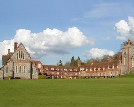 tabara limba engleza bradfield college berkshire.jpg