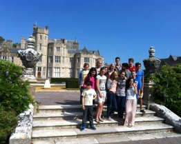 Tabara Lb Engleza & orientare cariera juniori: Art & Design, Business & Leadership, STEM - Canford School, Bournemouth