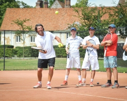 tabara limba engleza tenis in colaborare cu nike bradfield college.jpg